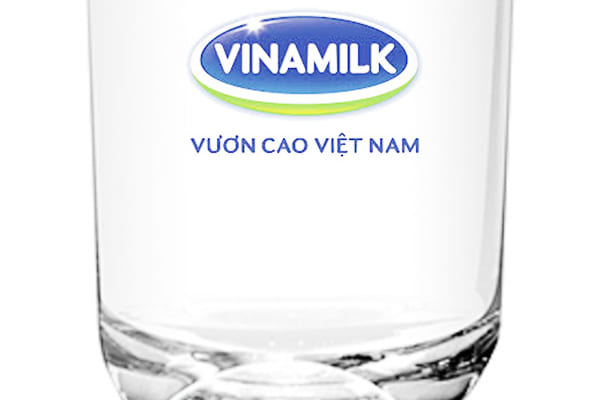 ly-thuy-tinh-in-hinh-thuong-hieu